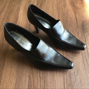 Heel dress shoe
